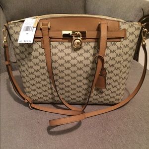Michael Kors Hamilton Traveler Large Zip Satchel